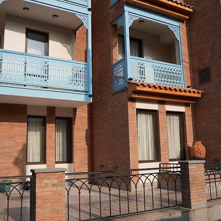 Hotel Embassy Τυφλίδα Εξωτερικό φωτογραφία