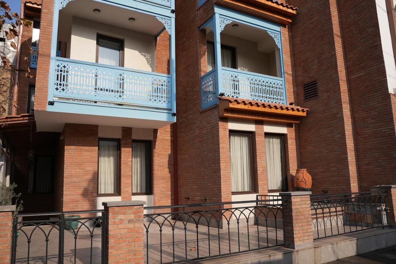 Hotel Embassy Τυφλίδα Εξωτερικό φωτογραφία