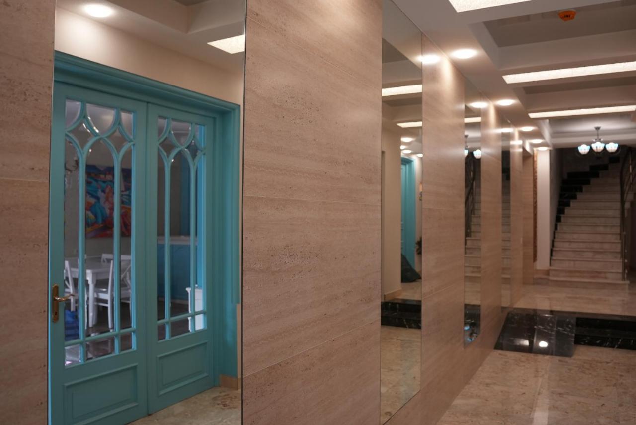 Hotel Embassy Τυφλίδα Εξωτερικό φωτογραφία