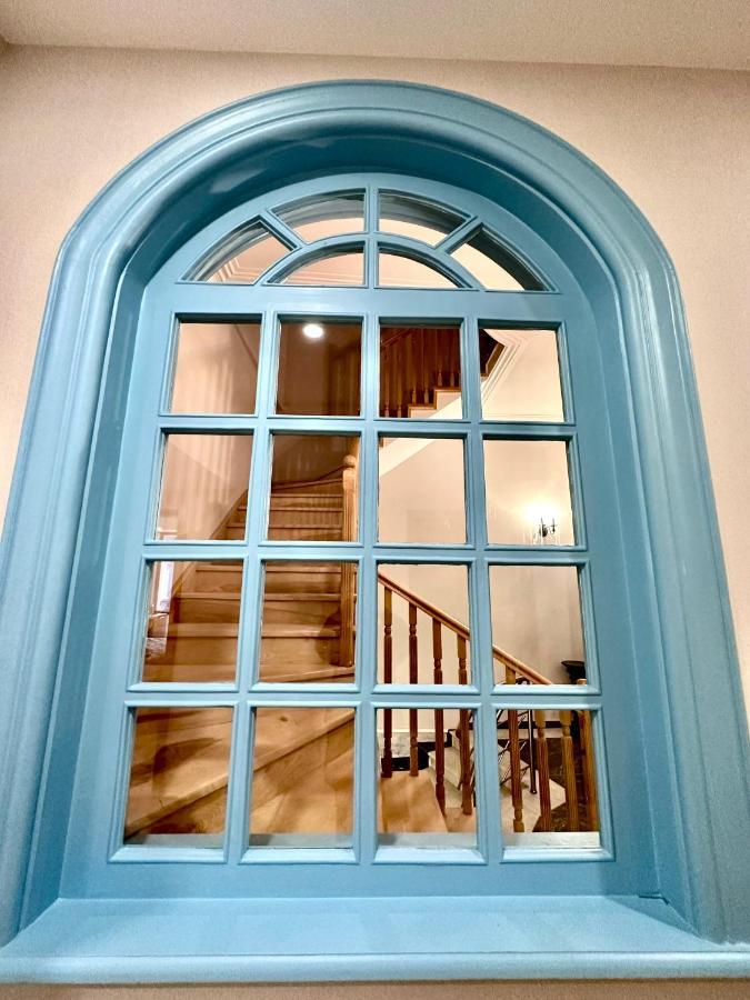 Hotel Embassy Τυφλίδα Εξωτερικό φωτογραφία