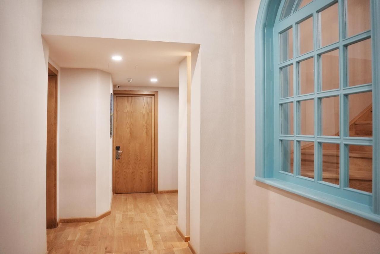 Hotel Embassy Τυφλίδα Εξωτερικό φωτογραφία