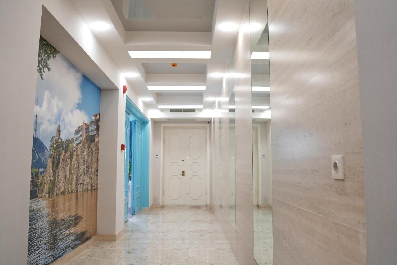 Hotel Embassy Τυφλίδα Εξωτερικό φωτογραφία