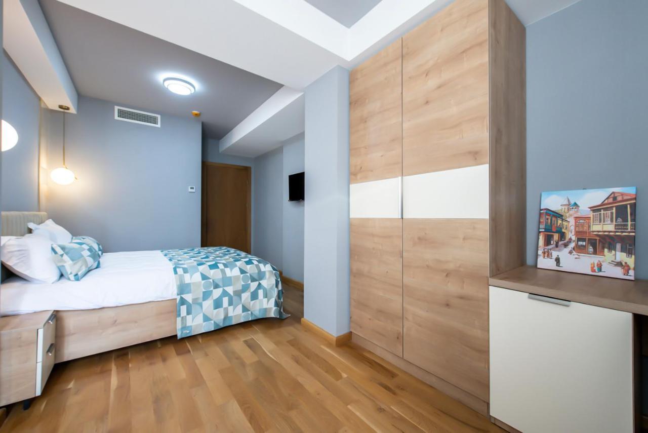 Hotel Embassy Τυφλίδα Εξωτερικό φωτογραφία